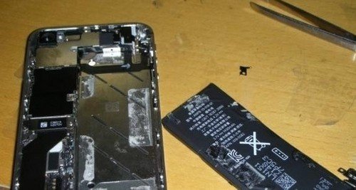 自己动手为iPhone 4s换电池的图解教程_绿色资源网