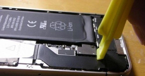 自己動手為iPhone 4s換電池的圖解教程_綠色資源網(wǎng)