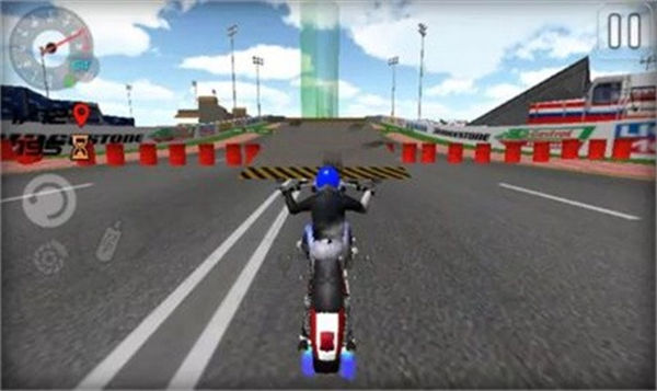 摩托瘋狂特技比賽 v3.0.5 安卓版 1